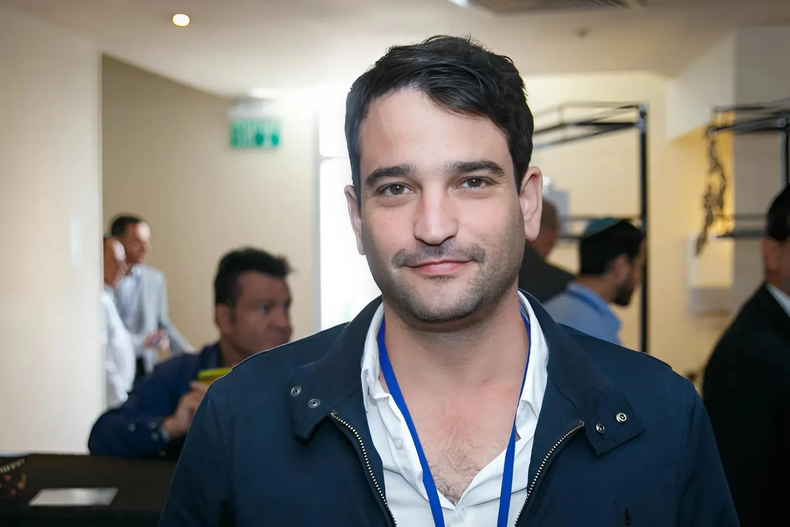 חמישה נערים נעצרו בחשד לאיומים על ראש עיריית הוד השרון