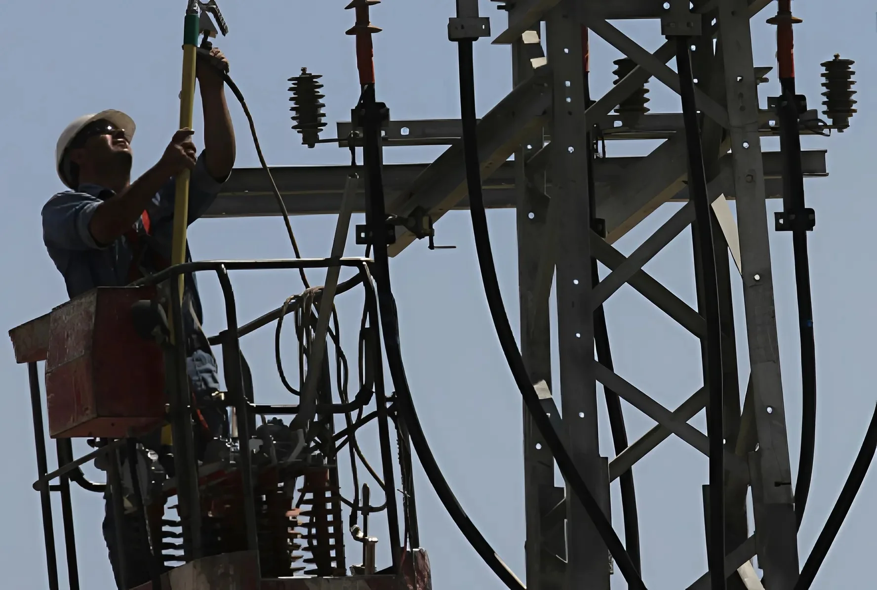 הפסקת החשמל הנרחבת באירופה: מדפים ריקים ושדות תעופה מושבתים הפסקת החשמל הנרחבת באירופה: מדפים ריקים ושדות תעופה מושבתים