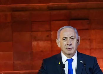 עשרות יתומי 7.10 פנו לנתניהו: "נותרנו לבד, המדינה מתעלמת" עשרות יתומי 7.10 פנו לנתניהו: "נותרנו לבד, המדינה מתעלמת"