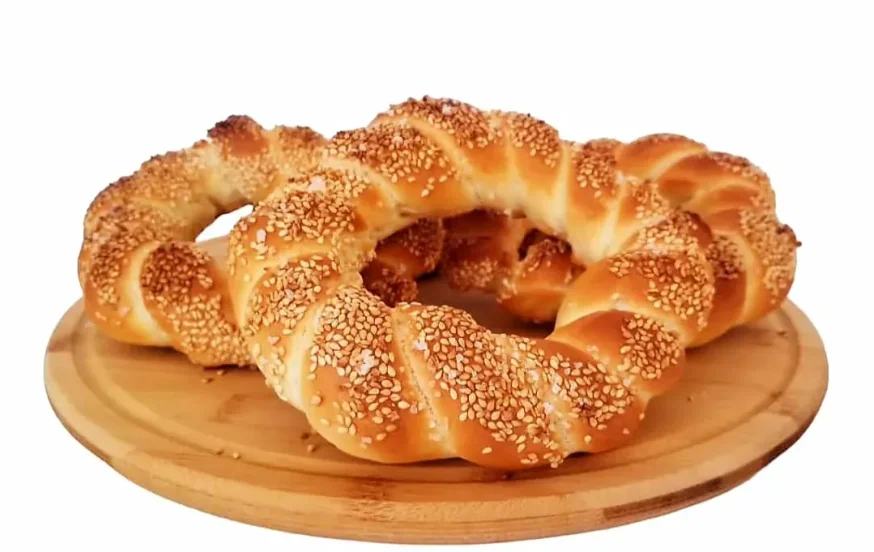 מתכון לבייגלה מושלם כמו בקיוסק – פשוט להכנה וטעים בטירוף! מתכון לבייגלה מושלם כמו בקיוסק – פשוט להכנה וטעים בטירוף!