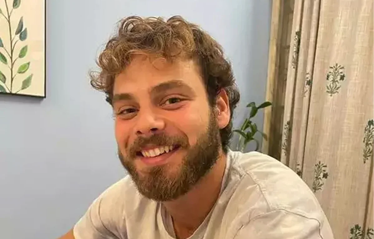  במקום שבו נשרפו ספרים &ndash; הוצבו כלובים: "אלון בשבי כבר 550 יום"