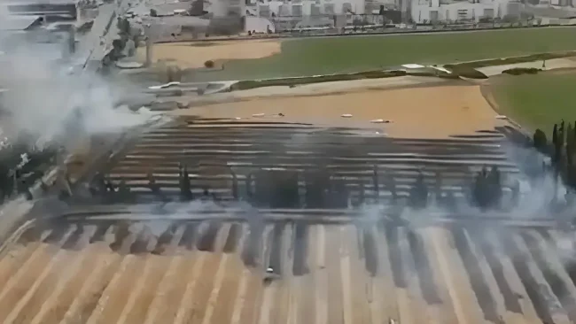 “זה היה עניין של שניות”: כך נראית השריפה הקשה בעפולה מהאוויר