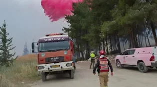 האש לא עוצרת: הרוחות שוב מתגברות - וההרים בוערים