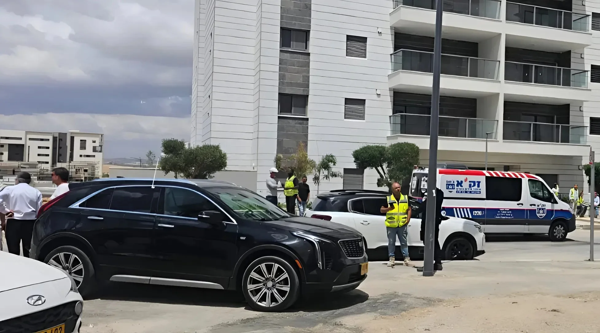 טרגדיה באתר בנייה בבאר שבע: בן 60 הגיע לראות את דירתו החדשה ונפל אל מותו טרגדיה באתר בנייה בבאר שבע: בן 60 הגיע לראות את דירתו החדשה ונפל אל מותו