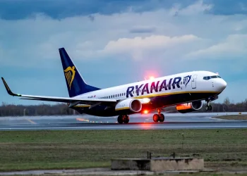 גל ביטולי טיסות לישראל נמשך: חברות תעופה בינלאומיות משעות קווים גל ביטולי טיסות לישראל נמשך: חברות תעופה בינלאומיות משעות קווים