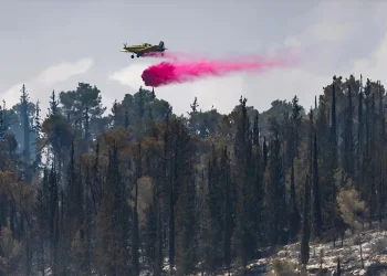 בצל טרור ההצתות: מבצע אזרחי לחלוקת ציוד כיבוי ביהודה ושומרון