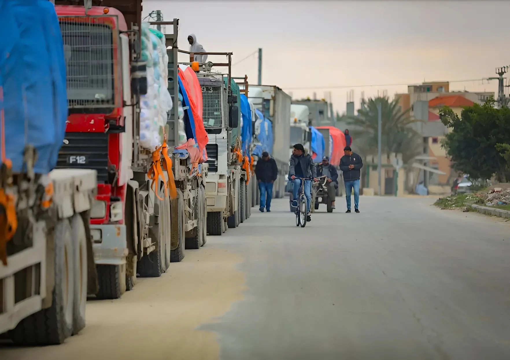 דיווח: כך תתבצע חלוקת הסיוע ההומניטרי ברפיח תחת פיקוח ישראלי דיווח: כך תתבצע חלוקת הסיוע ההומניטרי ברפיח תחת פיקוח ישראלי