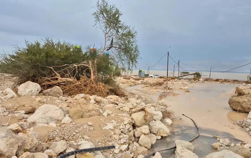 "המים שטפו הכול": שמורת עין גדי נחרבה בשיטפון חסר תקדים