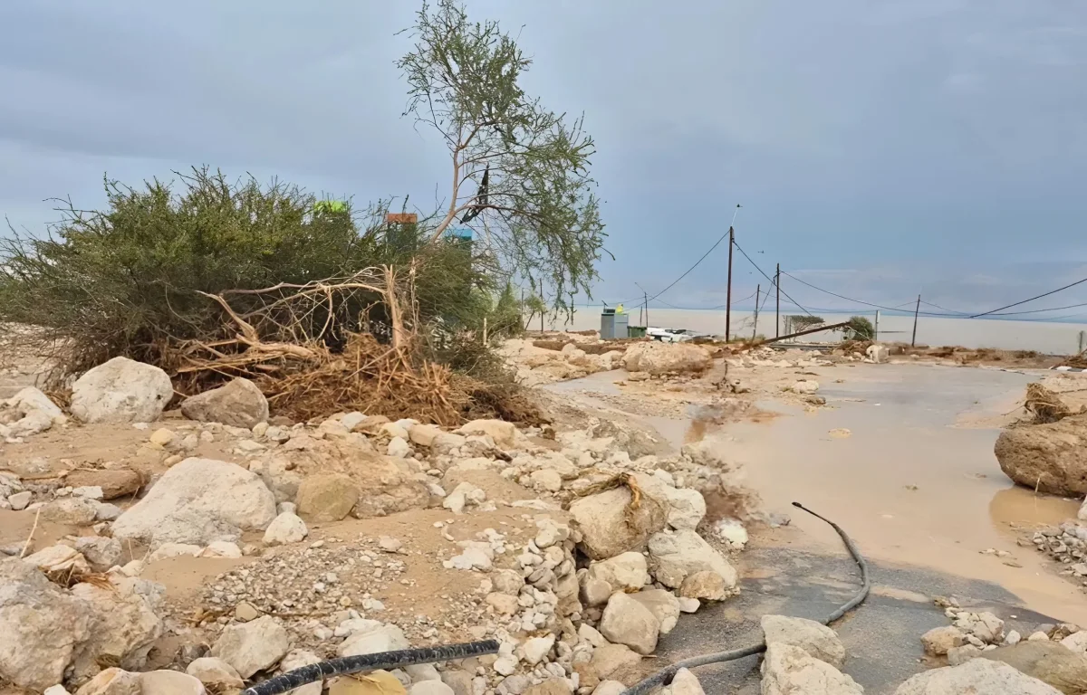 "המים שטפו הכול": שמורת עין גדי נחרבה בשיטפון חסר תקדים