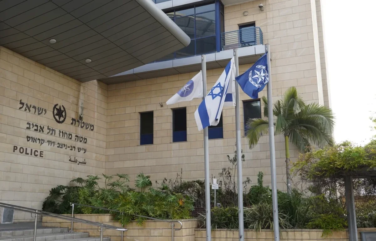 טענות לאיומים: המשטרה פתחה בבדיקה פלילית נגד איש תקשורת מקורב לראש הממשלה