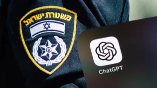 המשטרה הסתמכה על סעיף שהמציא צ&rsquo;אט GPT - "מעולם לא נתקלתי בזה ב־30 שנות שיפוט"