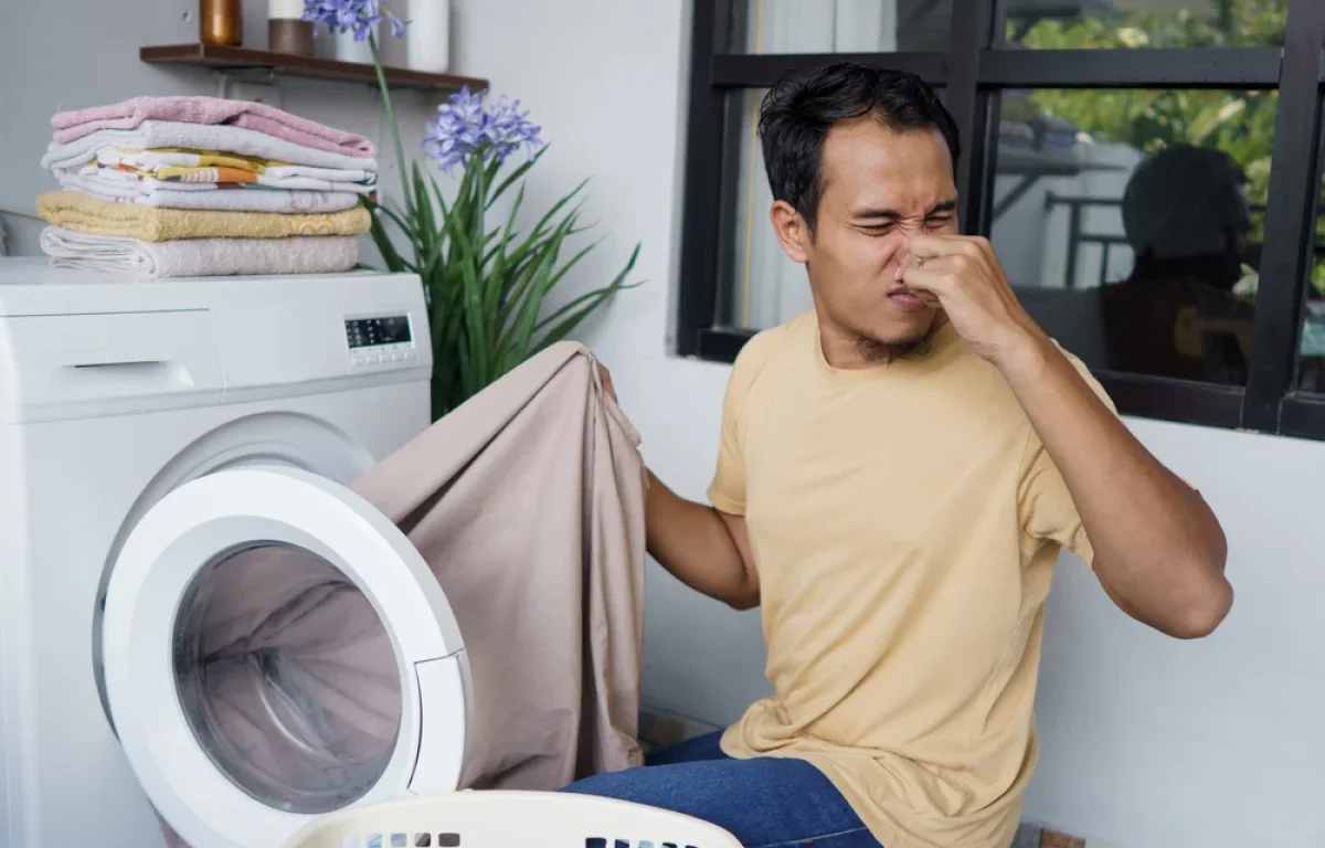 נמאס מהריח במכונת הכביסה? הטיפ הזה פשוט עובד