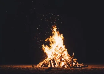 ל"ג בעומר- כשהאש מדליקה את הלב- הזדמנות ללמוד את סוד האהבה ל"ג בעומר- כשהאש מדליקה את הלב- הזדמנות ללמוד את סוד האהבה