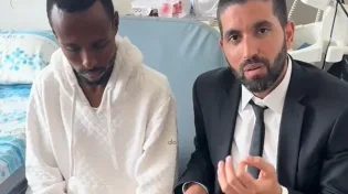 הרב שניר גואטה הגיע לבית החולים לבקר את שחקן הכדורגל