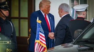 בסוריה חוגגים: טראמפ הכריז על הסרת הסנקציות ופיוס עם דמשק