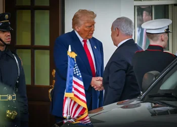 בסוריה חוגגים: טראמפ הכריז על הסרת הסנקציות ופיוס עם דמשק