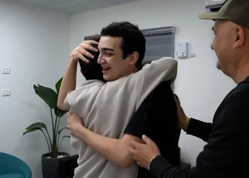 "מיגון לשמחה": תפילה לשחרור החייל הפכה למסיבת הודיה