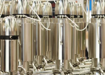 בכיר איראני: מוכנים להסכם גרעין &ndash; כולל התחייבות לאי-פיתוח נשק גרעיני