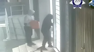 הצתה אנטישמית באוסטרליה: בית הכנסת "עדת ישראל" נשרף - שניים נפגעו משאיפת עשן