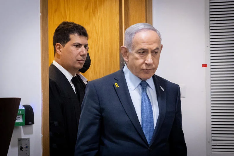 נתניהו שב לבית המשפט – וביקש לסיים את העדות מוקדם: "לא יכול להסביר למה"