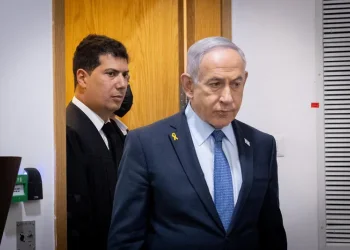 נתניהו שב לבית המשפט – וביקש לסיים את העדות מוקדם: "לא יכול להסביר למה"