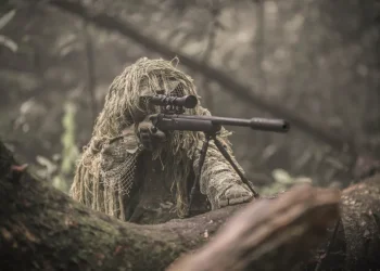 "צלף מחבל ירה לעברי שלושה כדורים" "צלף מחבל ירה לעברי שלושה כדורים"