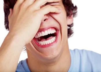 לא רק בשביל הכיף: הצחוק הוא הנשק הסודי של הגוף והנפש