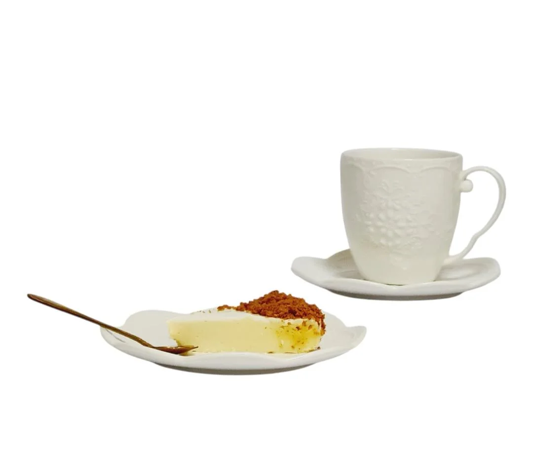 עוגת גבינה ולוטוס מושלמת לחג – רכה, עשירה ועם טוויסט של קרמל עוגת גבינה ולוטוס מושלמת לחג – רכה, עשירה ועם טוויסט של קרמל