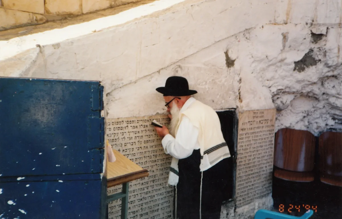 "אפילו שעון מתקלקל ועוצר לפעמים, רבי עמרם לא!": כל דקה היא נצח &ndash; גודל ההתמדה של שר ההתמדה