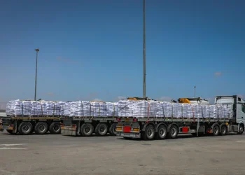 צה"ל מודה: חלק מהסיוע ההומניטרי עדיין בידי חמאס