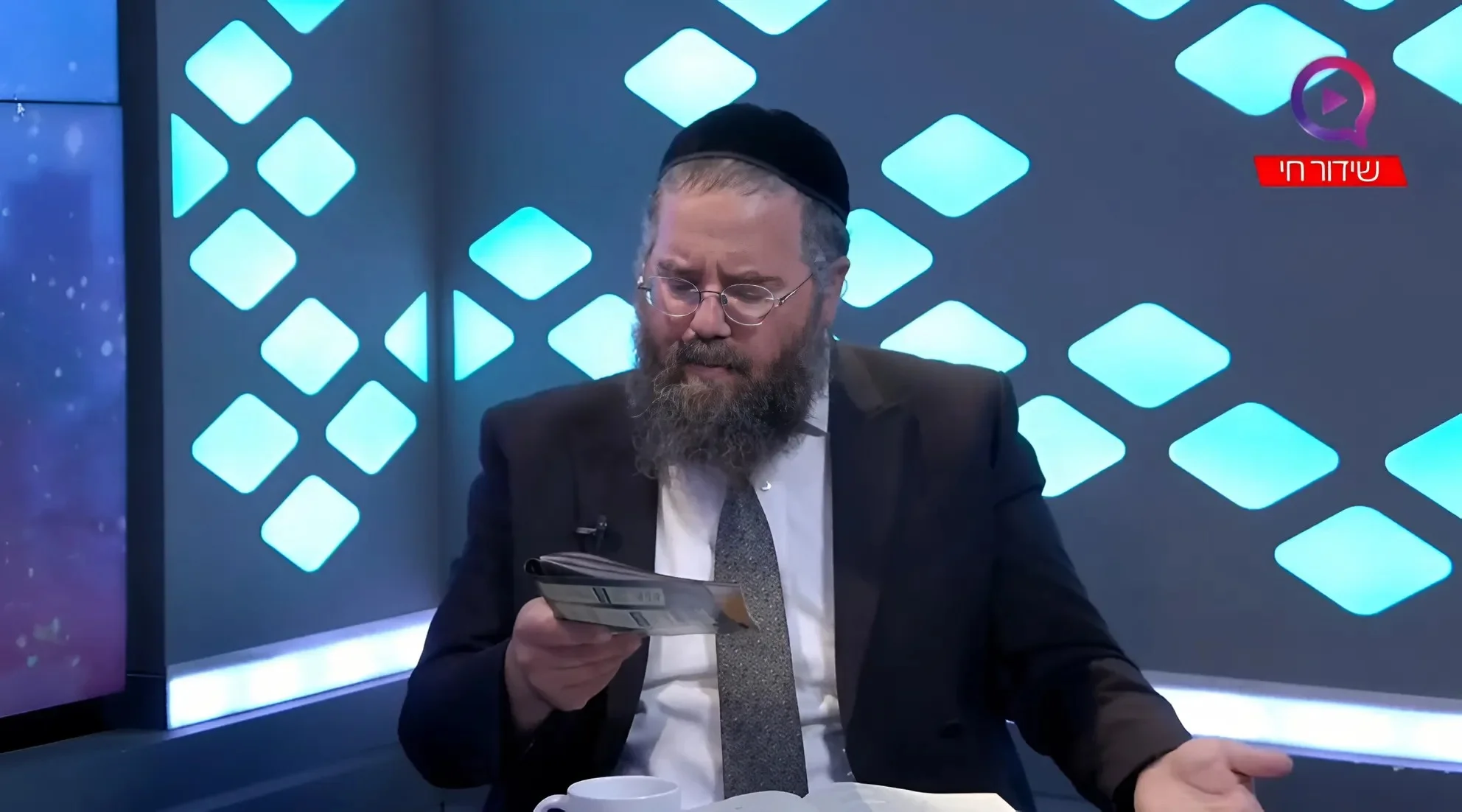 האם השם שלך מספיק חזק כדי להפוך אותך למיליונר? 