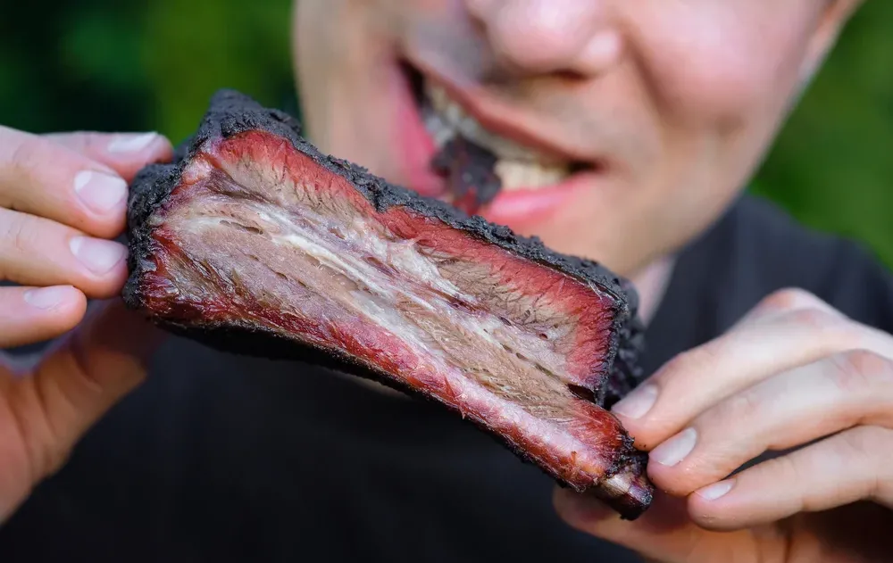 על האש – ועל אחריותך: המחיר הבריאותי של המנגל הישראלי על האש – ועל אחריותך: המחיר הבריאותי של המנגל הישראלי