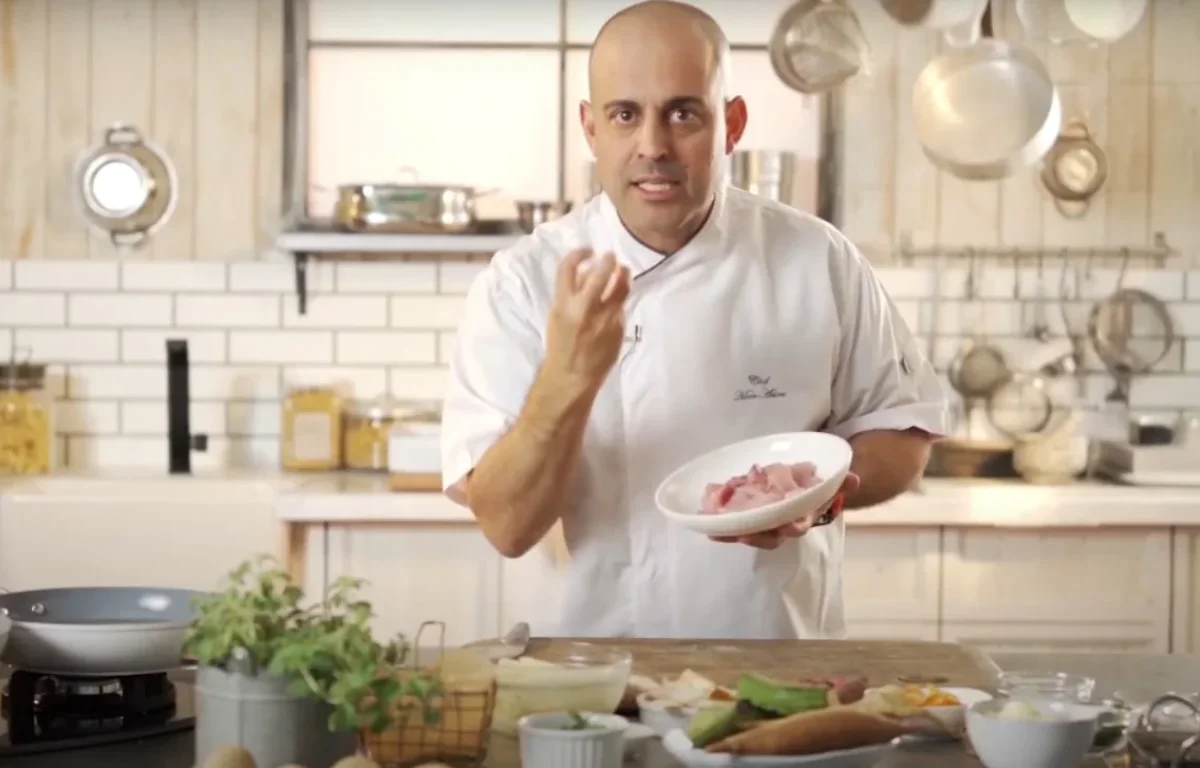 "לא אפתח שוב מסעדה לא כשרה": השף מאיר אדוני מתחזק