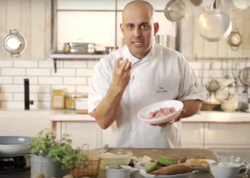 "לא אפתח שוב מסעדה לא כשרה": השף מאיר אדוני מתחזק