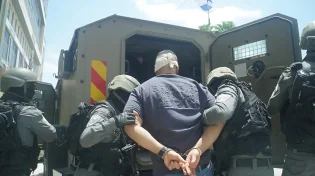 פשיטת ענק ביו"ש: כוחות הביטחון סיכלו רשתות חלפנות שמימנו טרור