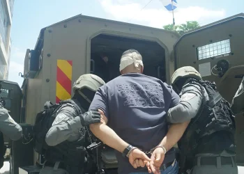 פשיטת ענק ביו"ש: כוחות הביטחון סיכלו רשתות חלפנות שמימנו טרור