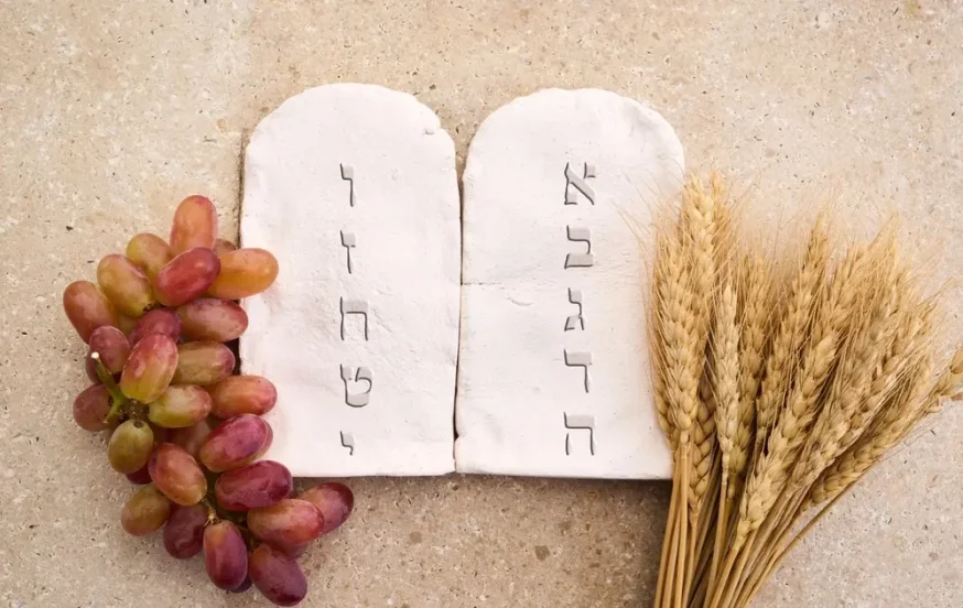 למה נשארים ערים בליל שבועות?
