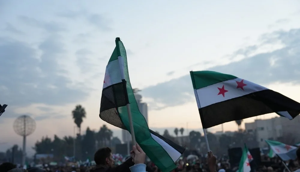 אחרי יותר מ-40 שנה: ארה"ב עשויה למחוק את סוריה מרשימת הטרור