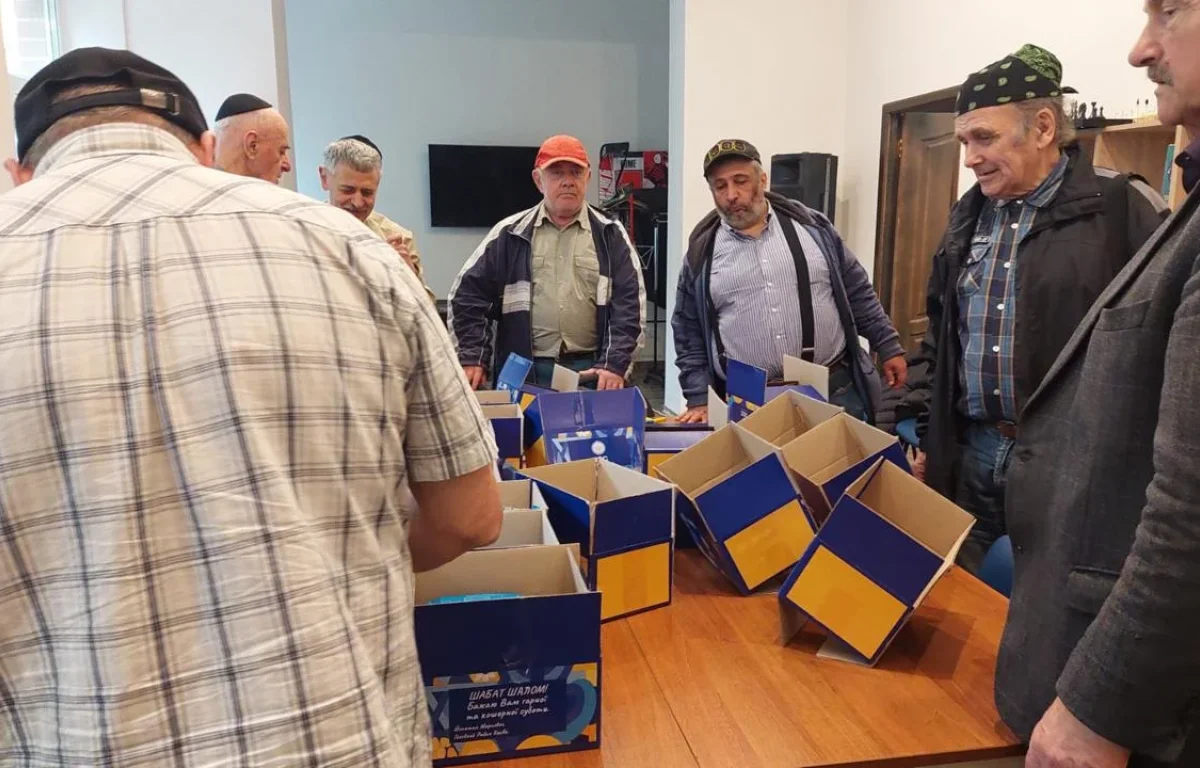 בין האזעקות לכטבמי"ם: הקהילה היהודית בקייב מתכוננת לחג שבועות