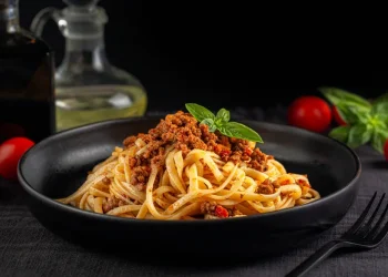 המתכון הסודי לבולונז המושלם: בשר, ירקות וטיפ קטן שמשנה הכל