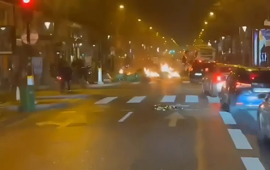 עשן, הצתות ומאות מתפרעים: חגיגות הניצחון בפריז יצאו משליטה