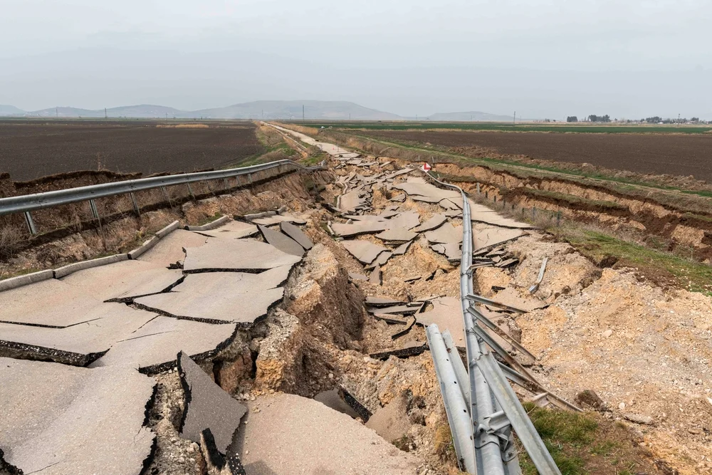 רעידת אדמה בעוצמה 6.2 בגבול יוון-טורקיה הורגשה גם בישראל רעידת אדמה בעוצמה 6.2 בגבול יוון-טורקיה הורגשה גם בישראל