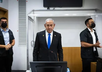 נתניהו בעדותו: "שוחחתי עם מזכיר המדינה &ndash; הוא לא האמין שאני מתכונן לחקירה"