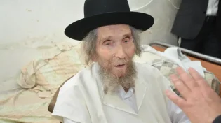 לא תאמינו מה עשה הרב שטיינמן בגיל 100 בכדי לקבל ברכה!
