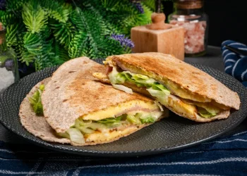 ארוחה קלה, משביעה וטעימה במיוחד &ndash; תוך דקות ספורות