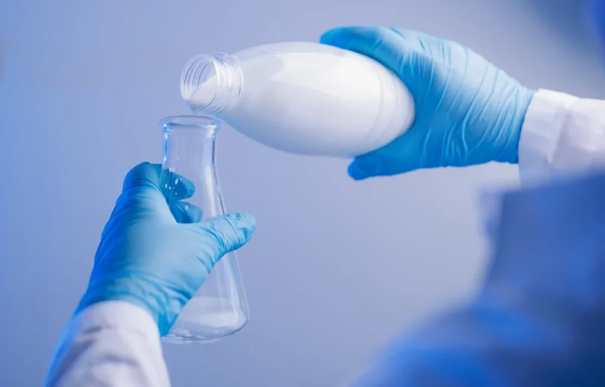 החלב לא נח בשבת: הדילמה ההלכתית שמאחורי כל קרטון