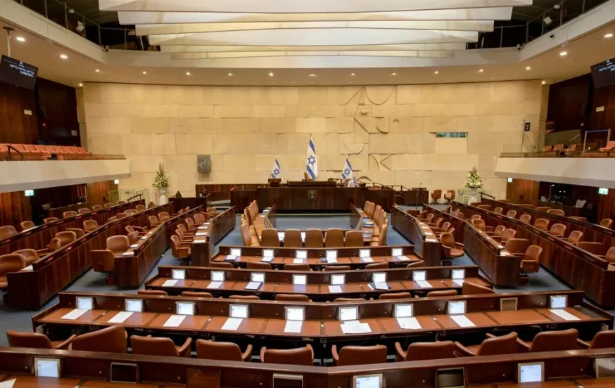בדרך לעימות חסר תקדים: הממשלה תקדם הדחת היועמ"שית כבר ביום ראשון בדרך לעימות חסר תקדים: הממשלה תקדם הדחת היועמ"שית כבר ביום ראשון