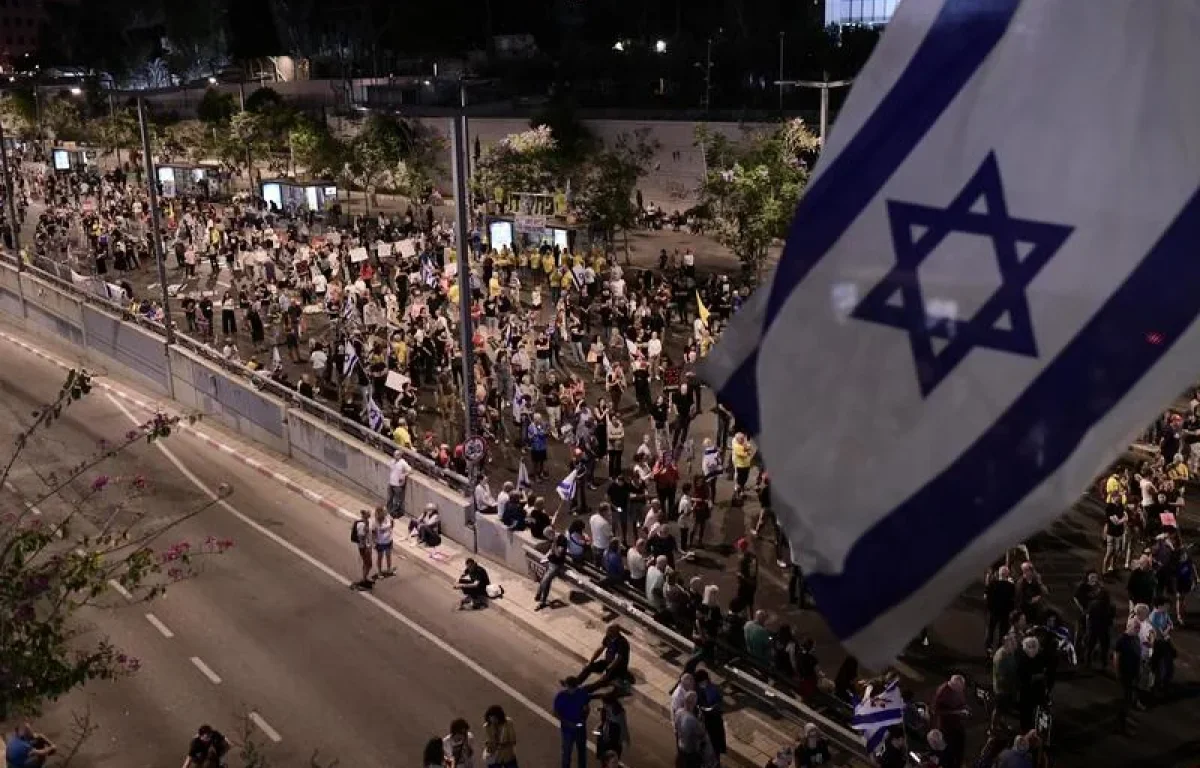 מחאות החטופים ברחבי הארץ: &ldquo;המלחמה ממשיכה &ndash; והילדים שלנו נרקבים במנהרות&rdquo;