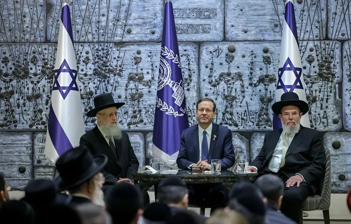 הרבנים הראשיים מגיבים להצתת בית הכנסת: "ימים אפלים לעם היהודי"