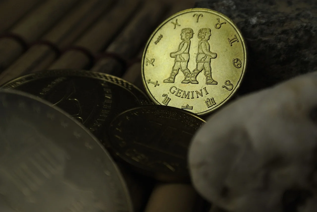  מה הקשר בין מזל תאומים לפרשת בהעלותך? יותר ממה שחשבתם